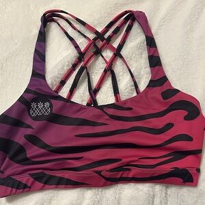 Tres Pinas Women's Pink and Black Strappy Sports Bra